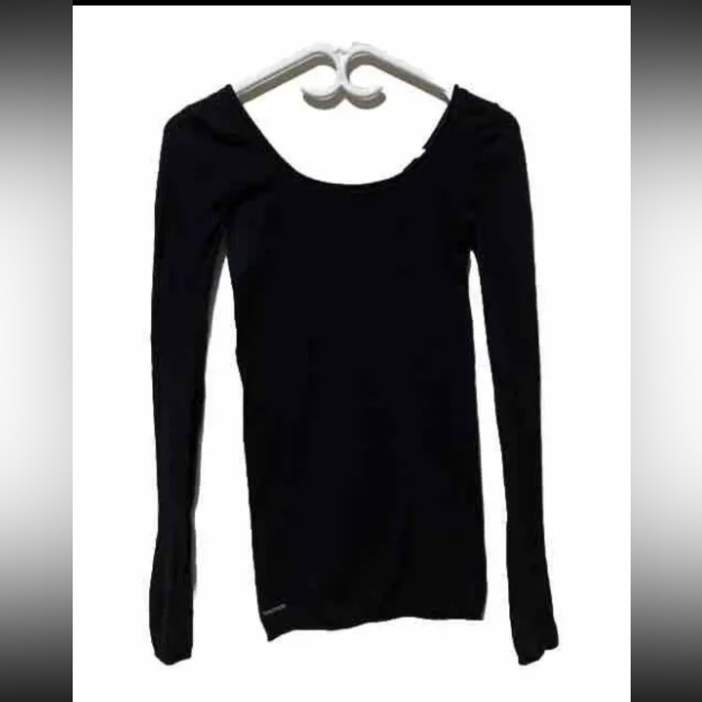 Lululemon black long sleeve